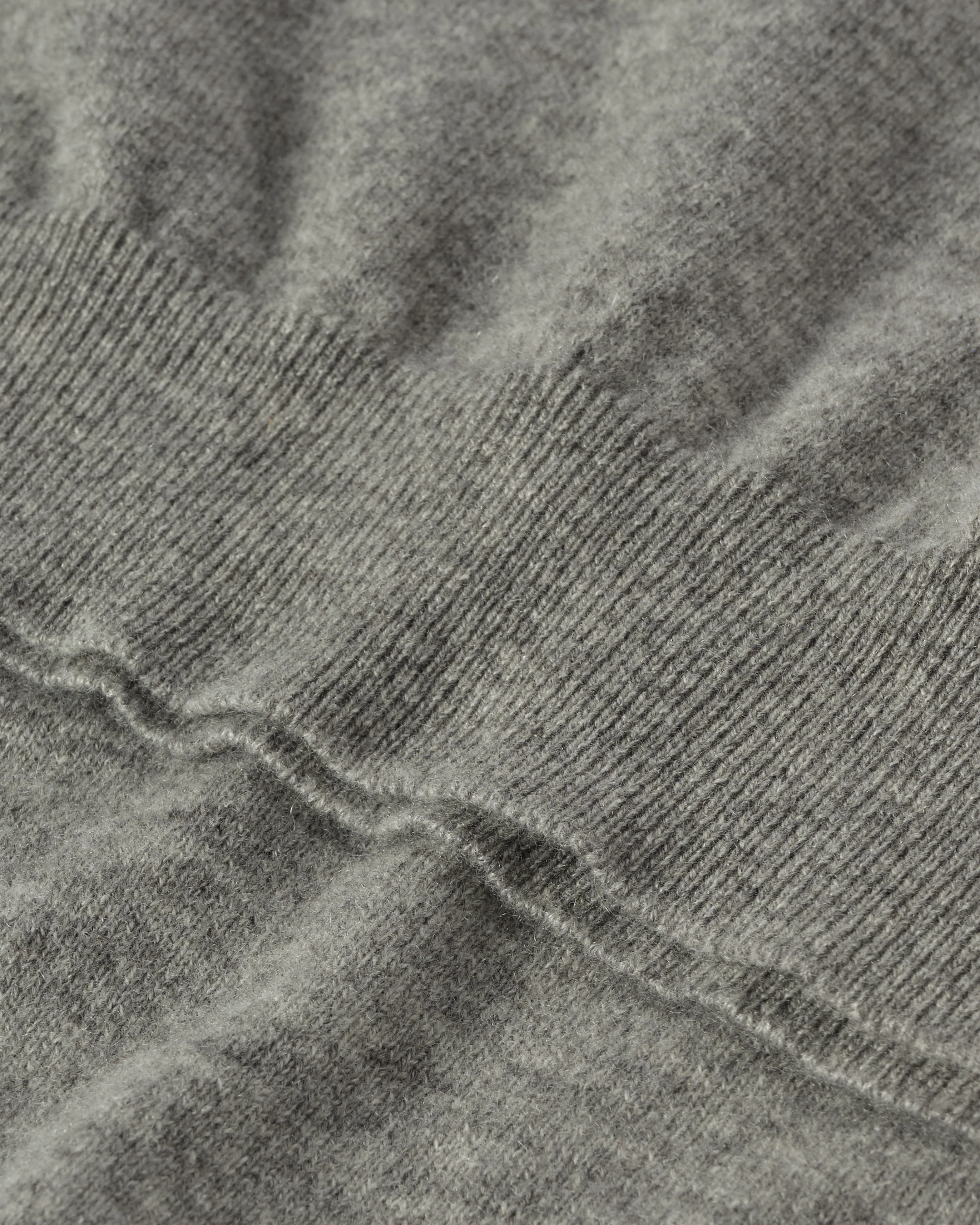Lennox Grey Cashmere Sleeveless Tank - Image 7