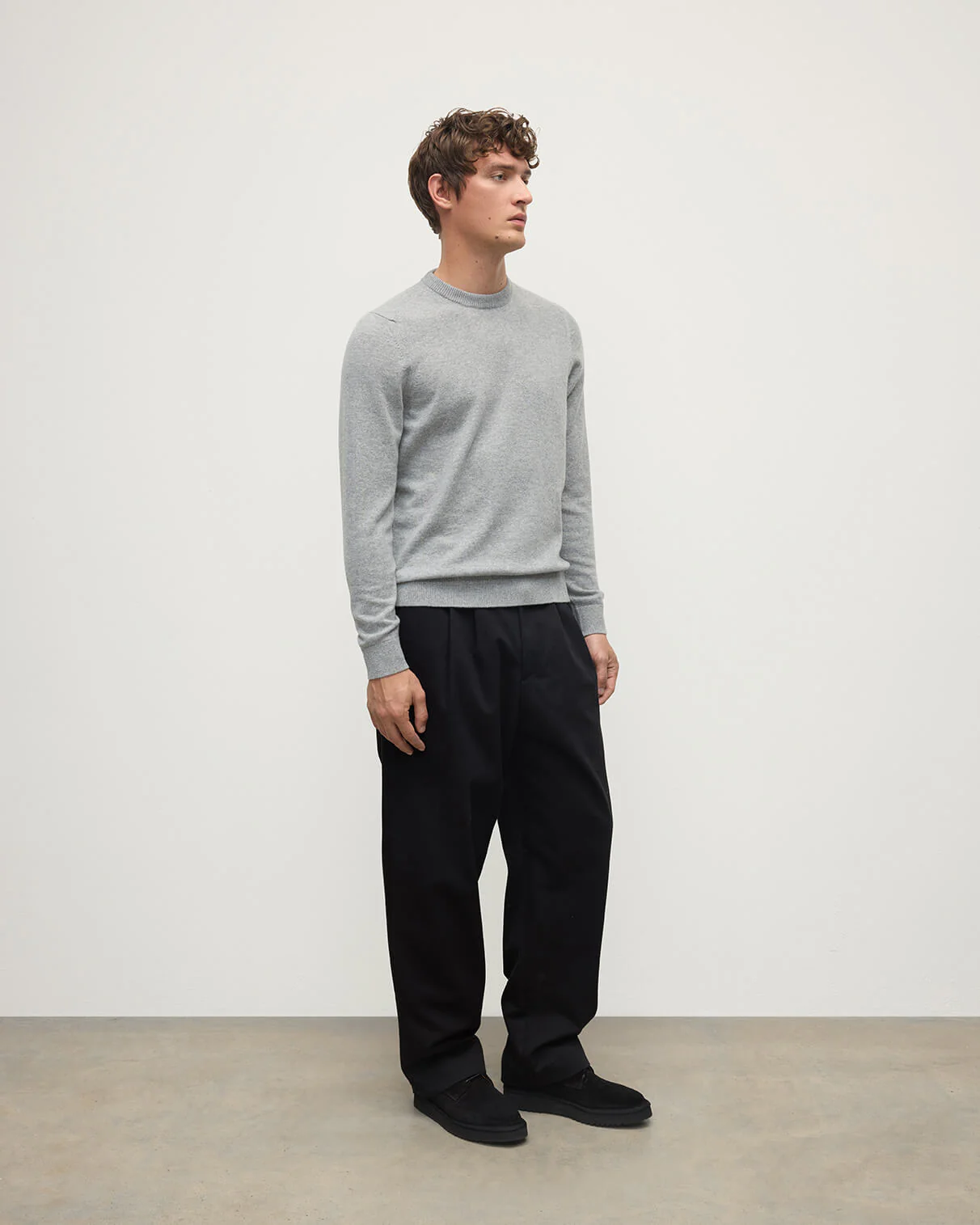 Rory Light Grey Classic Cashmere Crew Jumper - Image 3