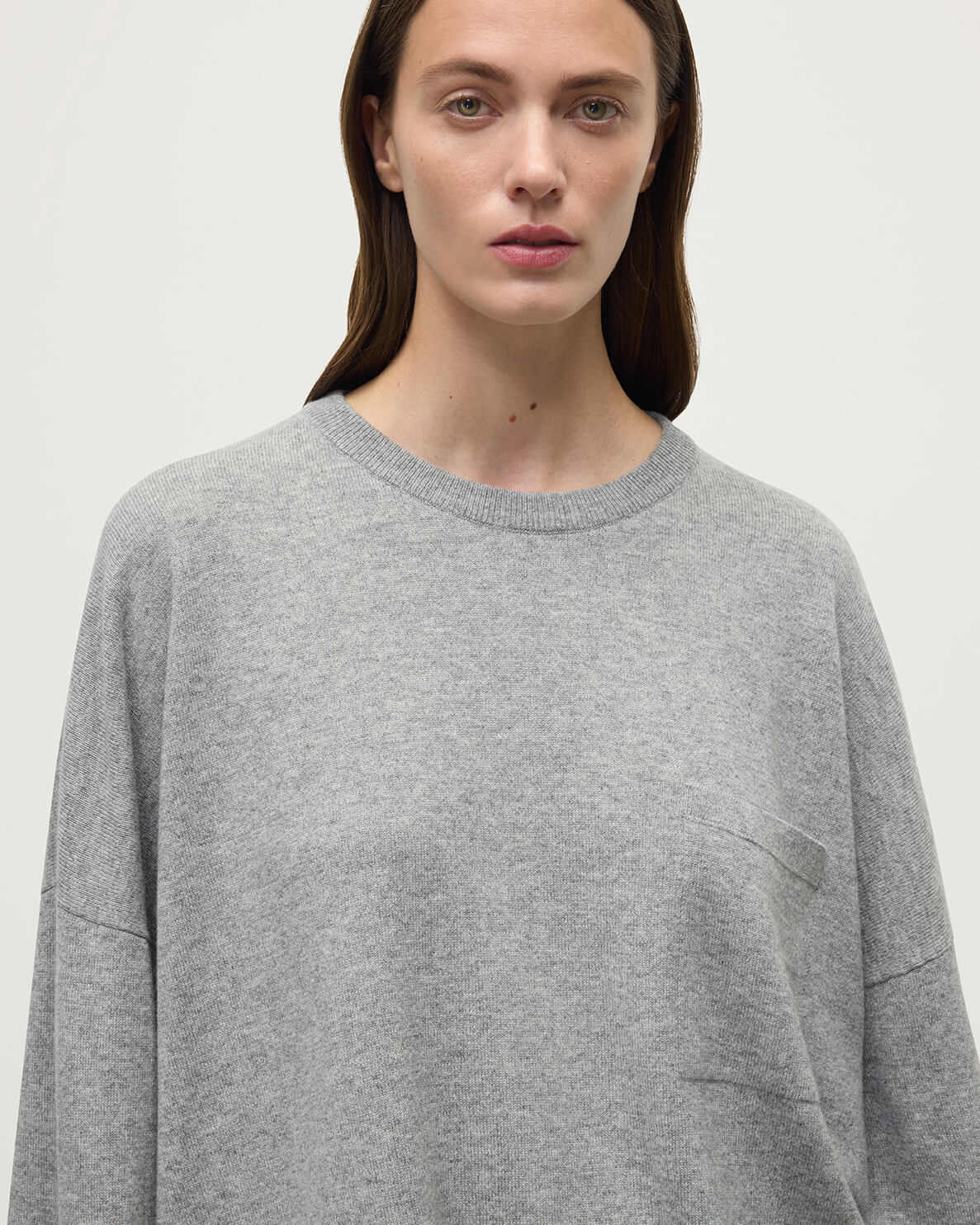 Gauzy Pocket Light Grey Cashmere Jumper - Image 5