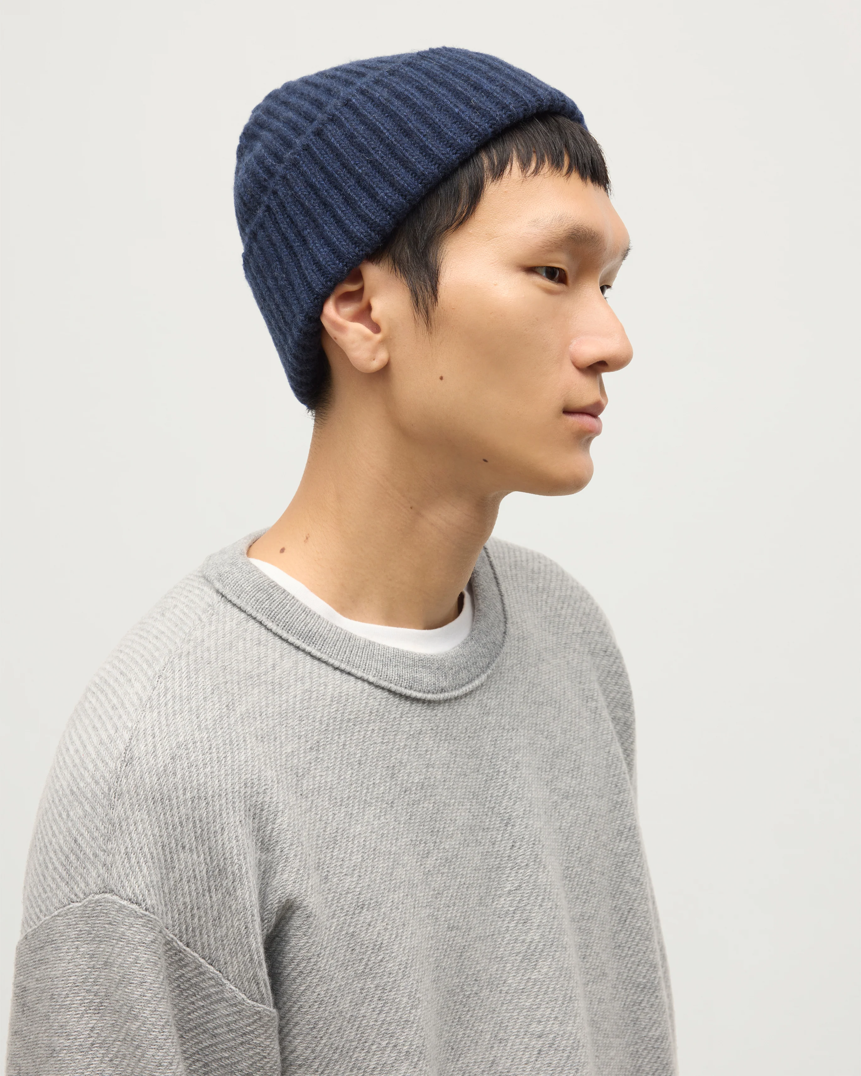 Lovat Navy Cashmere Hat - Image 7