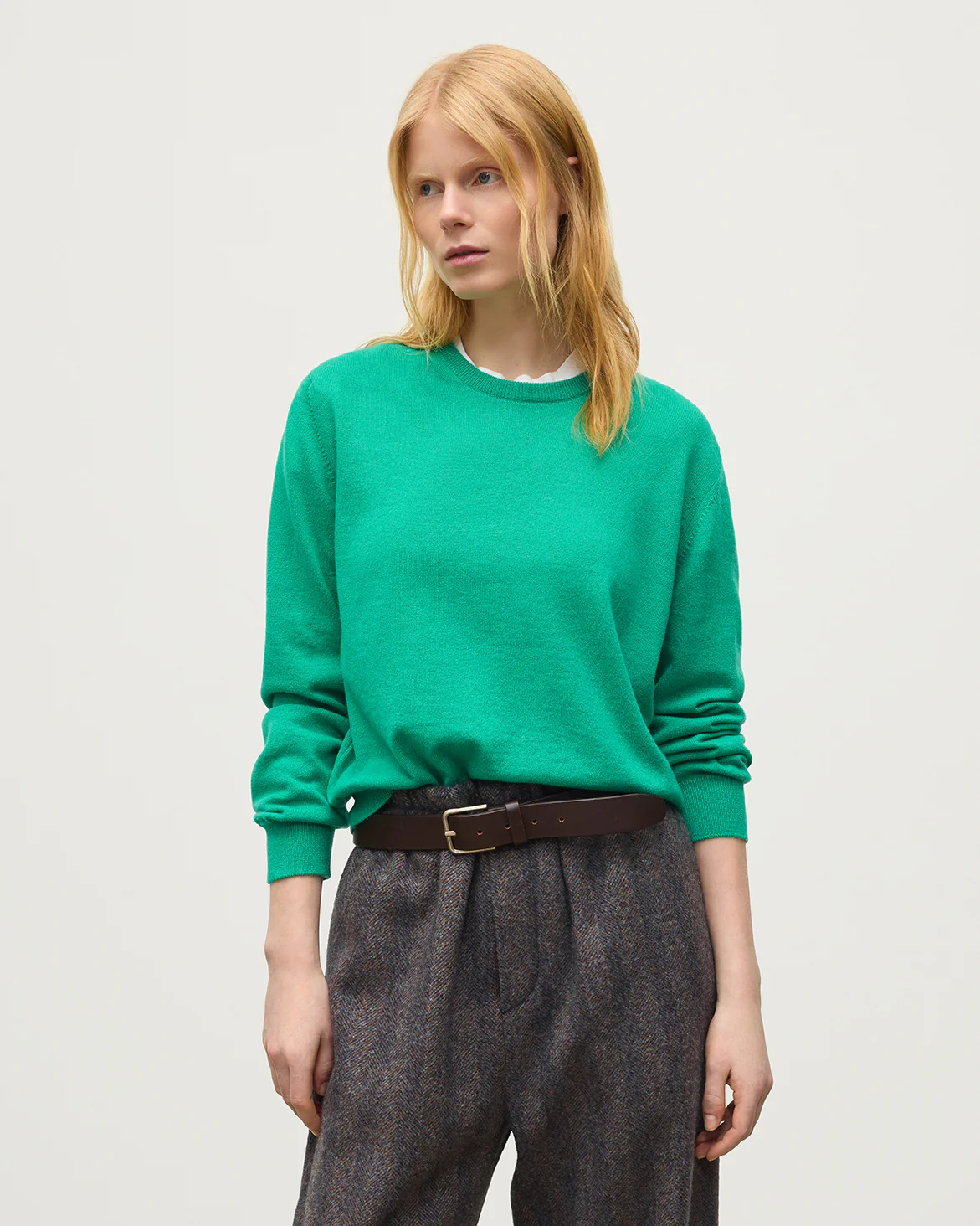 Lunan Classic Bright Green Cashmere Crew Jumper - Image 5
