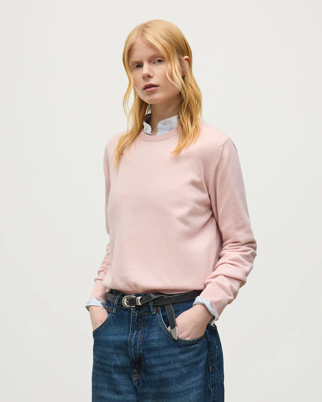 Lunan Classic Light Pink Cashmere Crew Jumper - Image 5