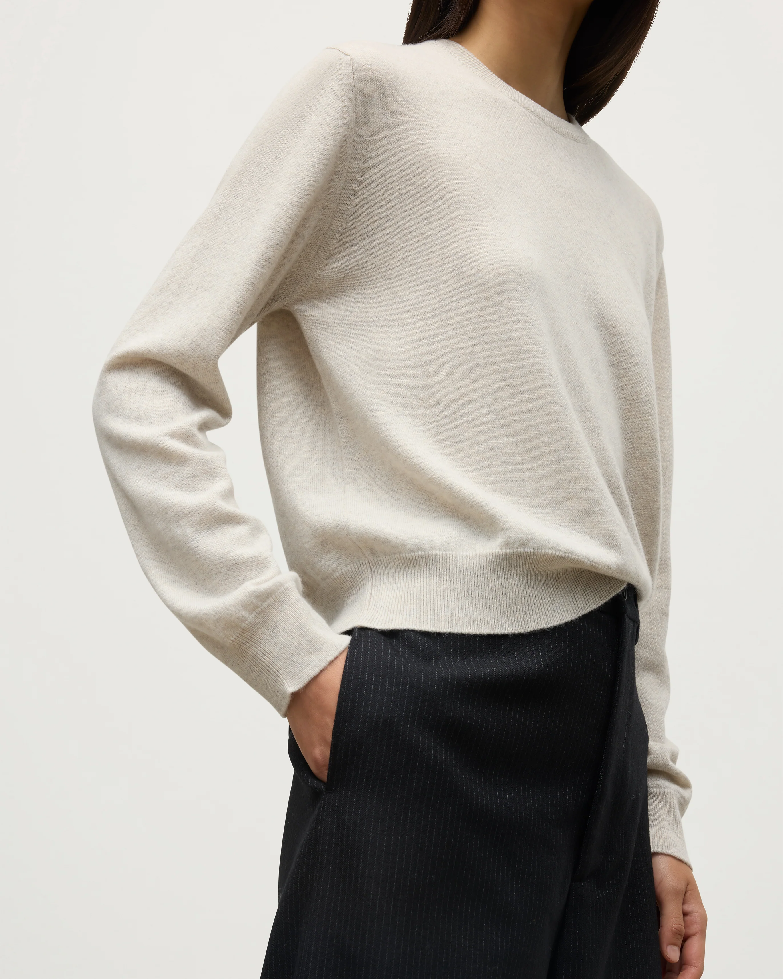 Lunan Natural Classic Cashmere Crew Jumper - Image 5