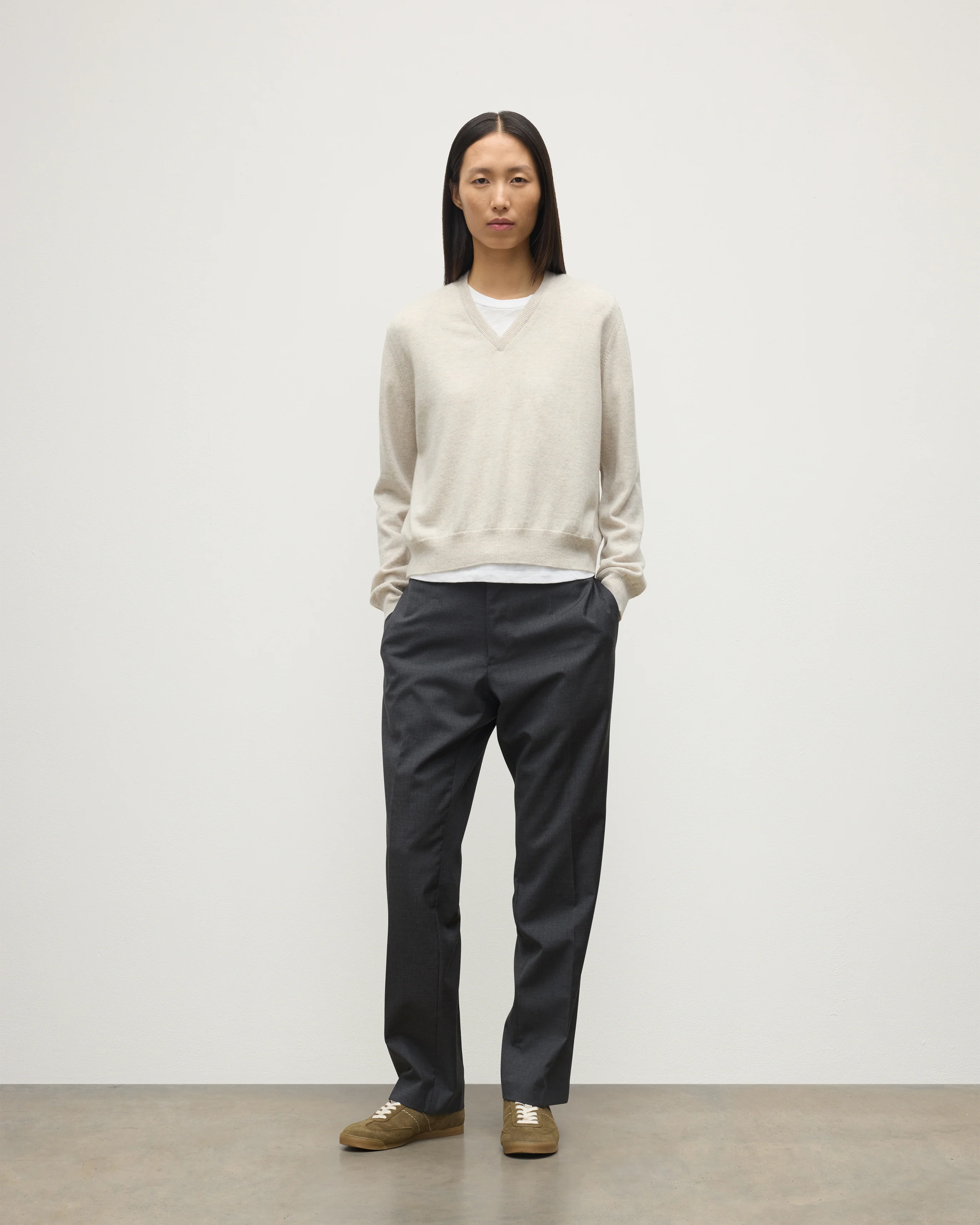 Lunan Natural Classic Cashmere V Neck Jumper