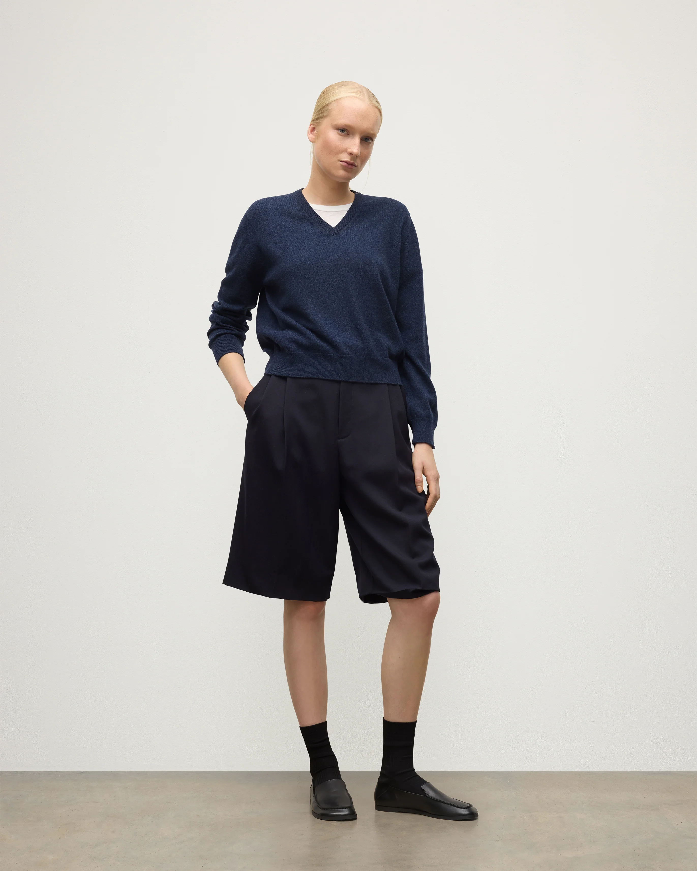 Lunan Navy Classic Cashmere V Neck Jumper