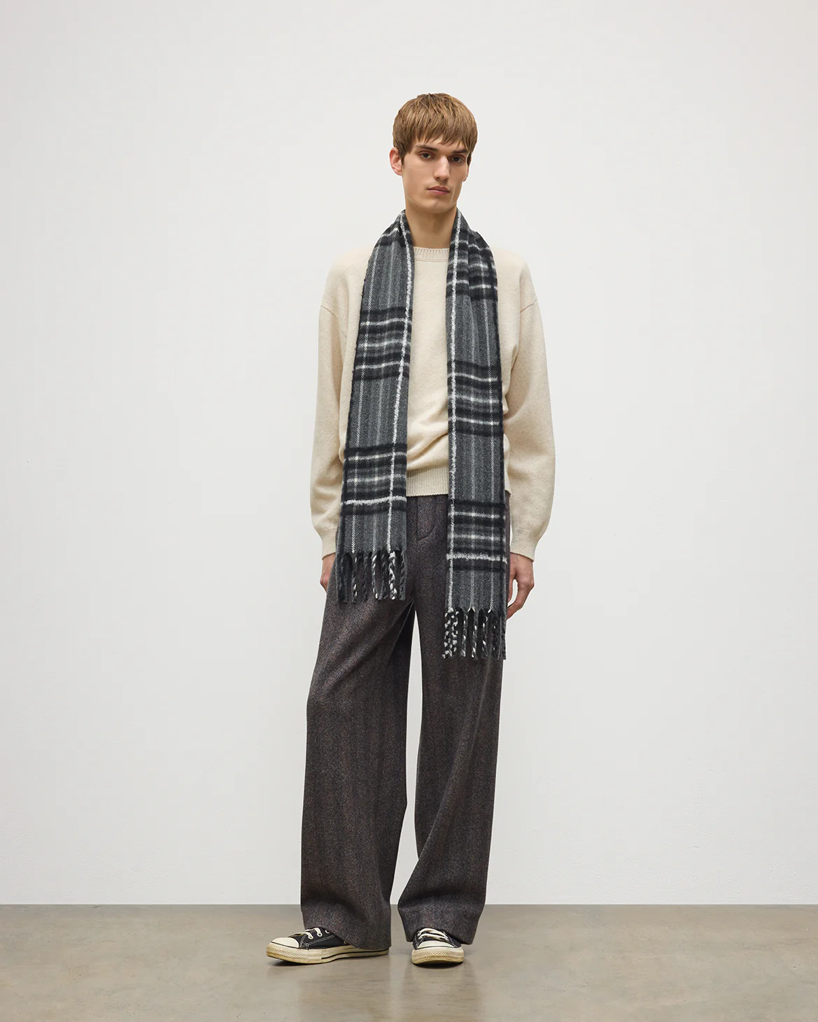 Mach Grey Tartan Cashmere Scarf - Image 3