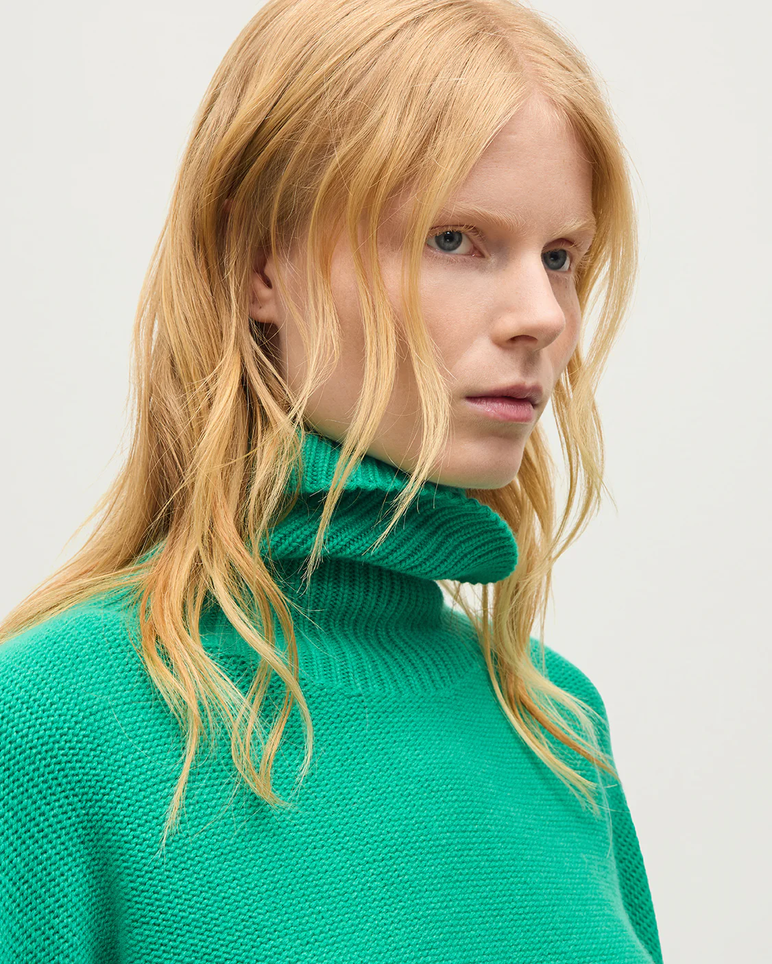 Maggie Reverse Stitch Roll Neck Green Cashmere Jumper - Image 6