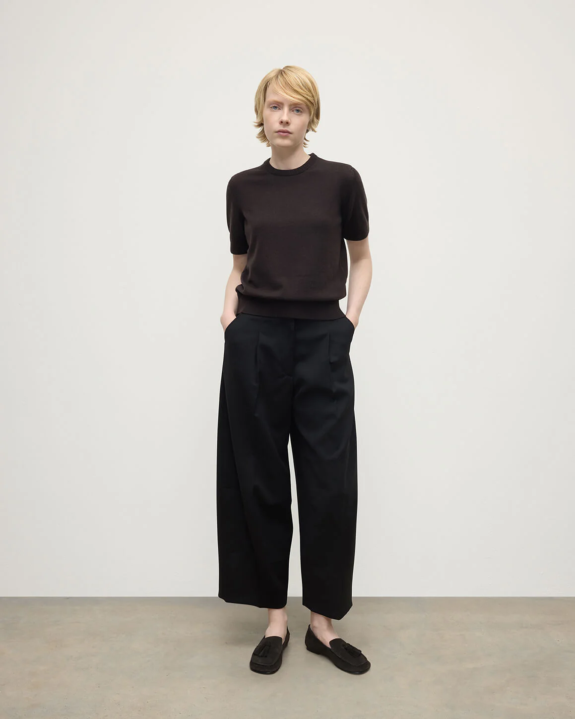 Classic Cashmere Dark Brown T-shirt