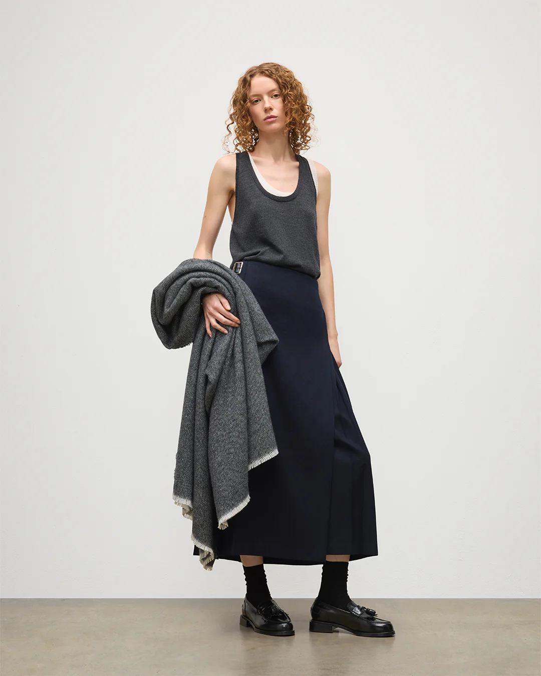 Mountain Twill Black & White Cashmere Throw - Image 3