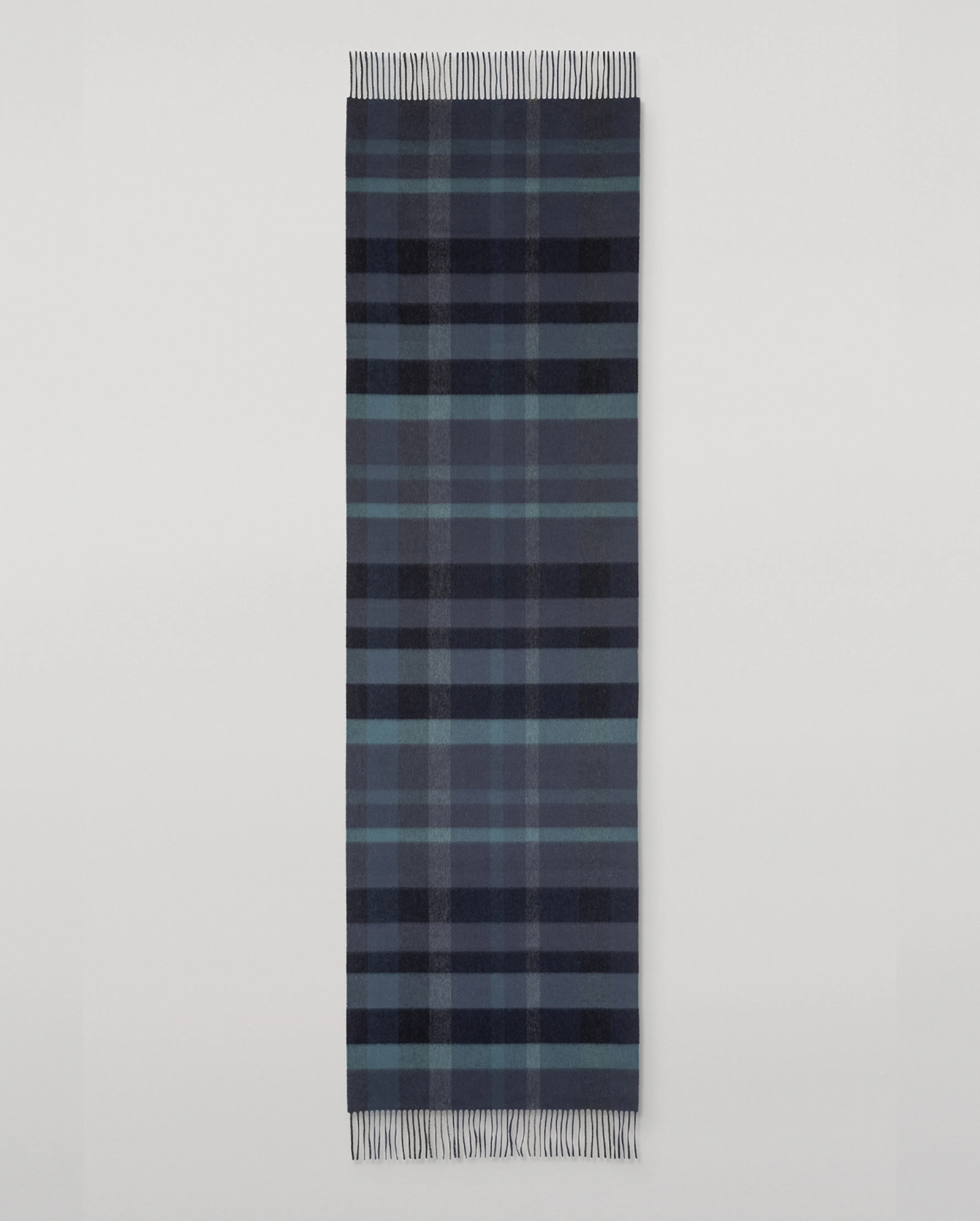 Tantallon Blue Cashmere Stole - Image 3