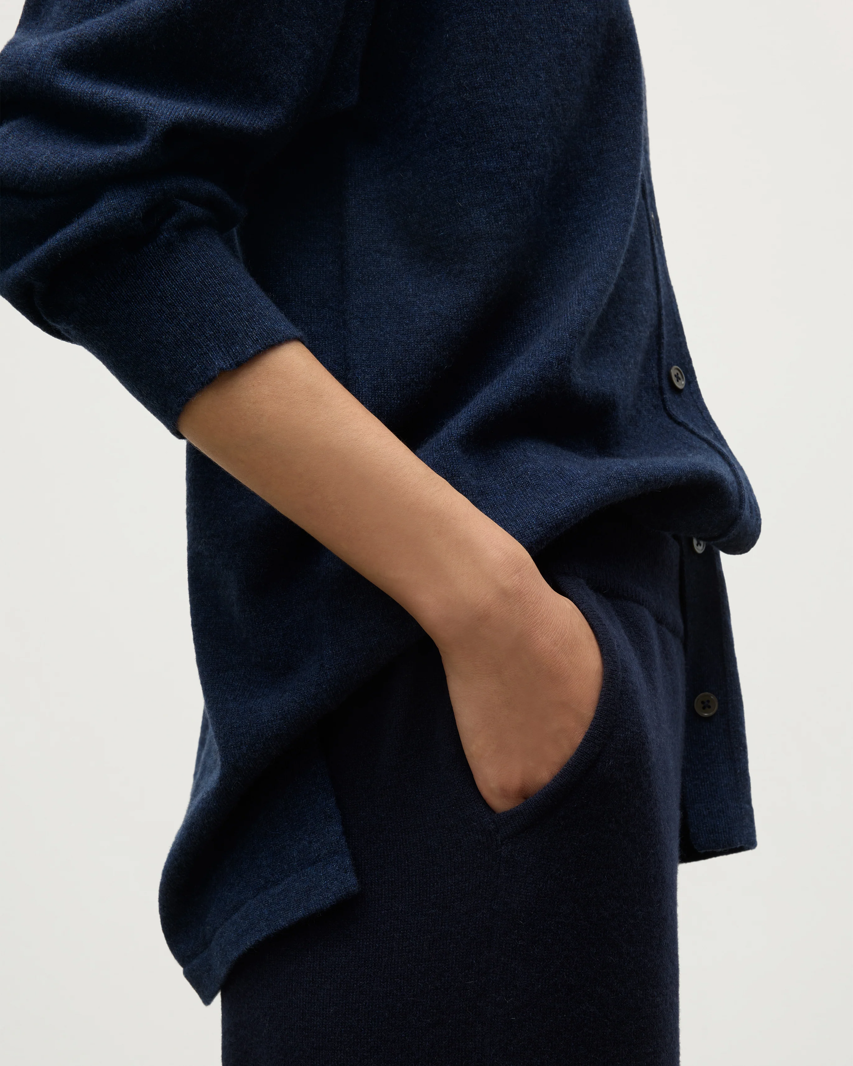 Munro Navy Cashmere Shirt - Image 7