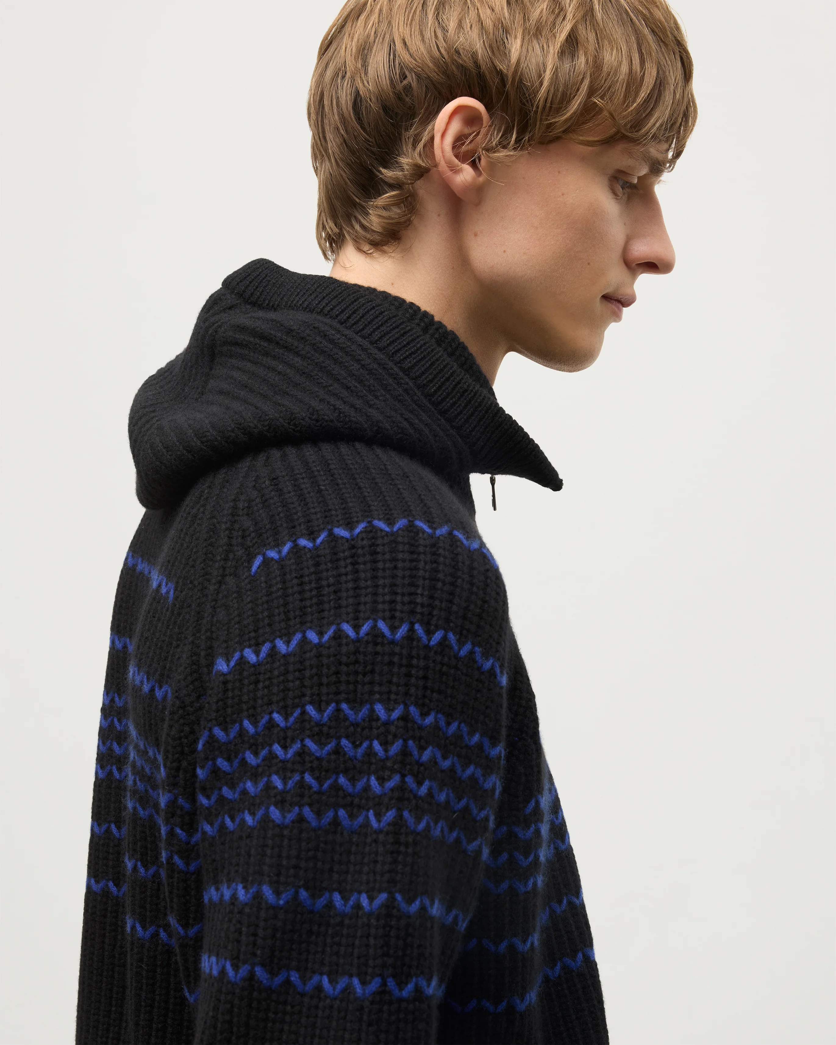 Nevis Black Cashmere Hood - Image 5