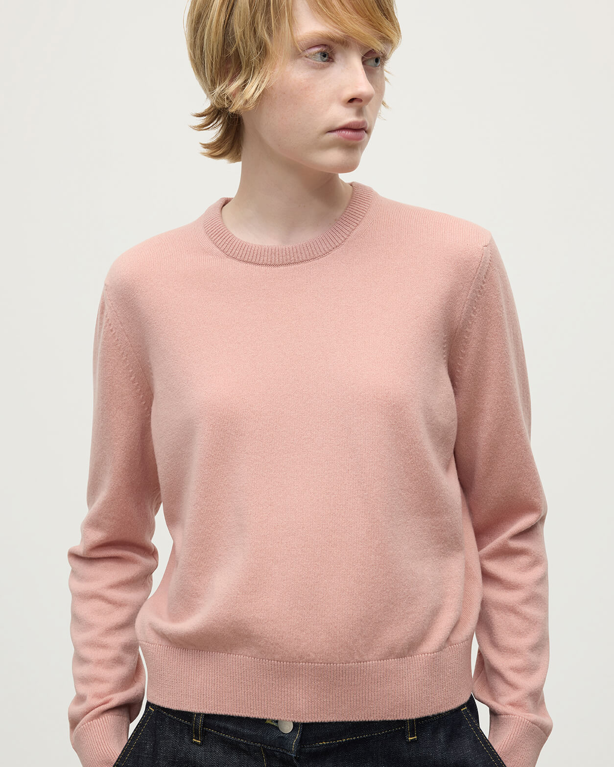 Classic Cashmere Pink Round Neck Jumper - Image 5