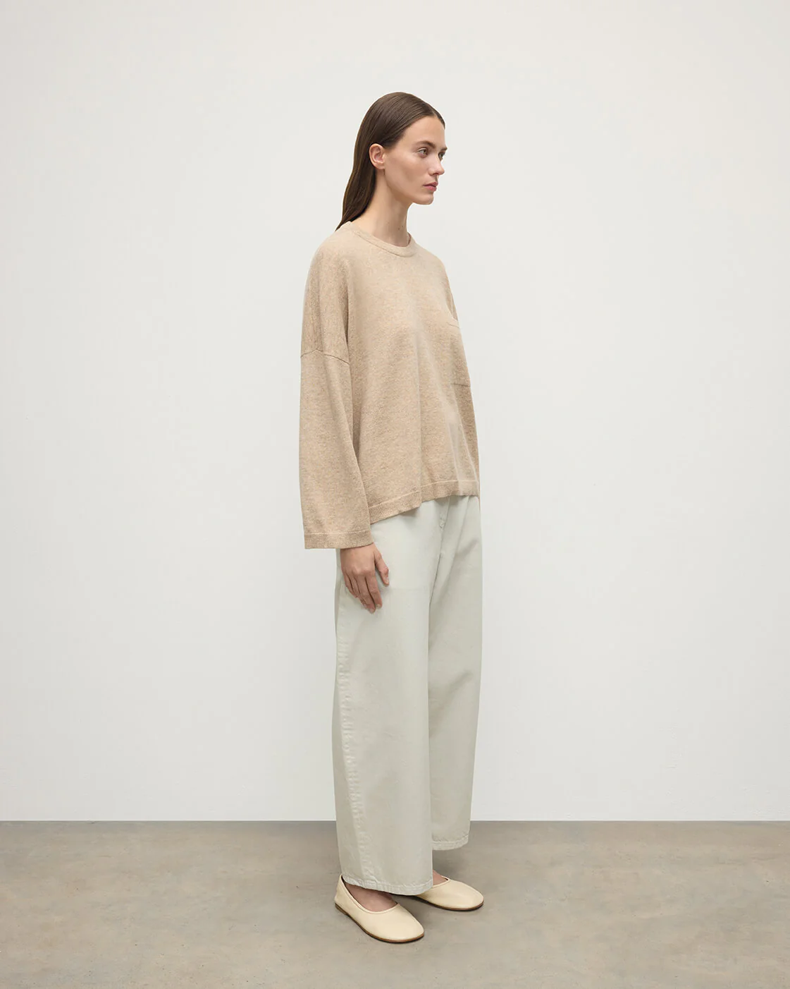 Gauzy Pocket Natural Cashmere Jumper - Image 3