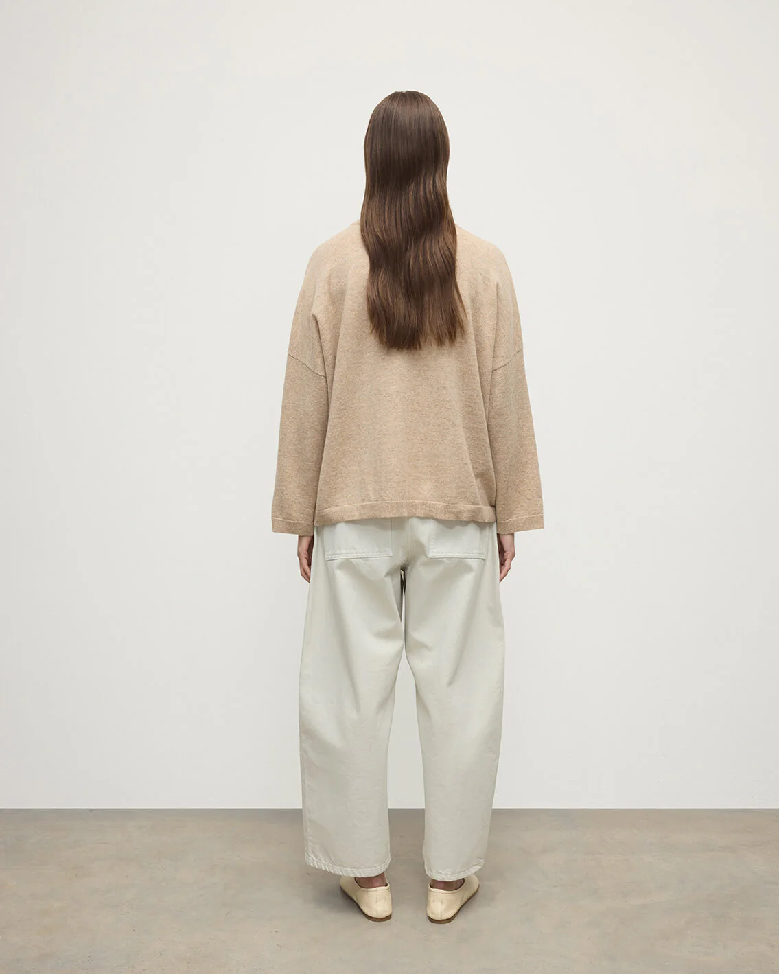Gauzy Pocket Natural Cashmere Jumper - Image 4