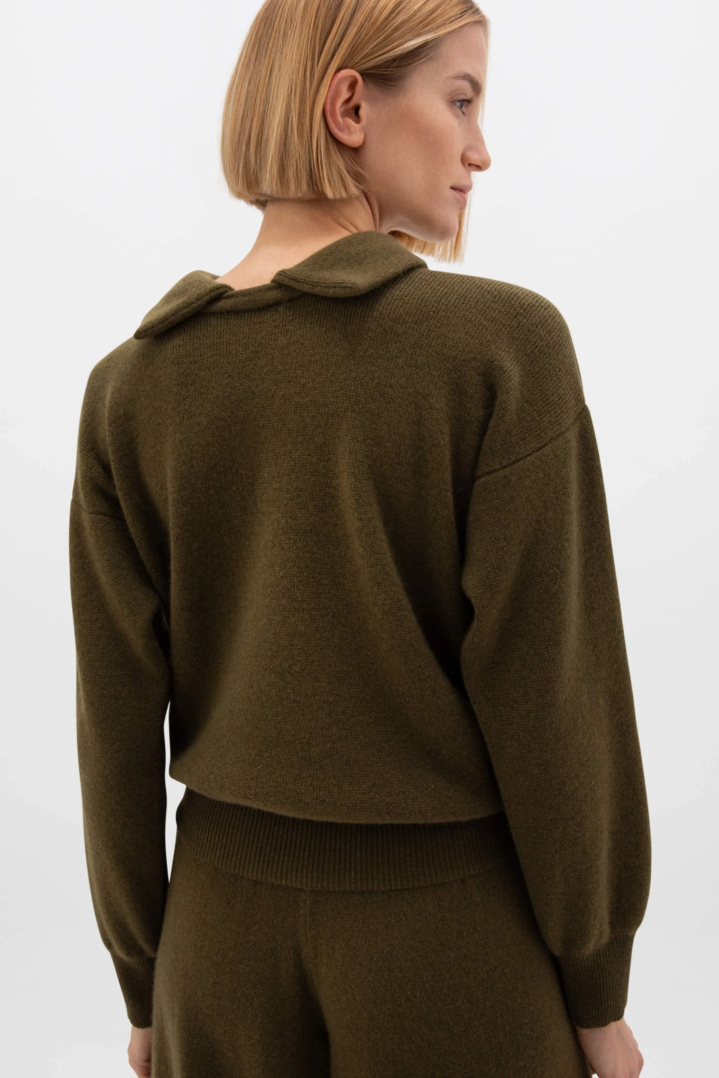 Reversible Collar Olive Green Cashmere Jumper - Image 4
