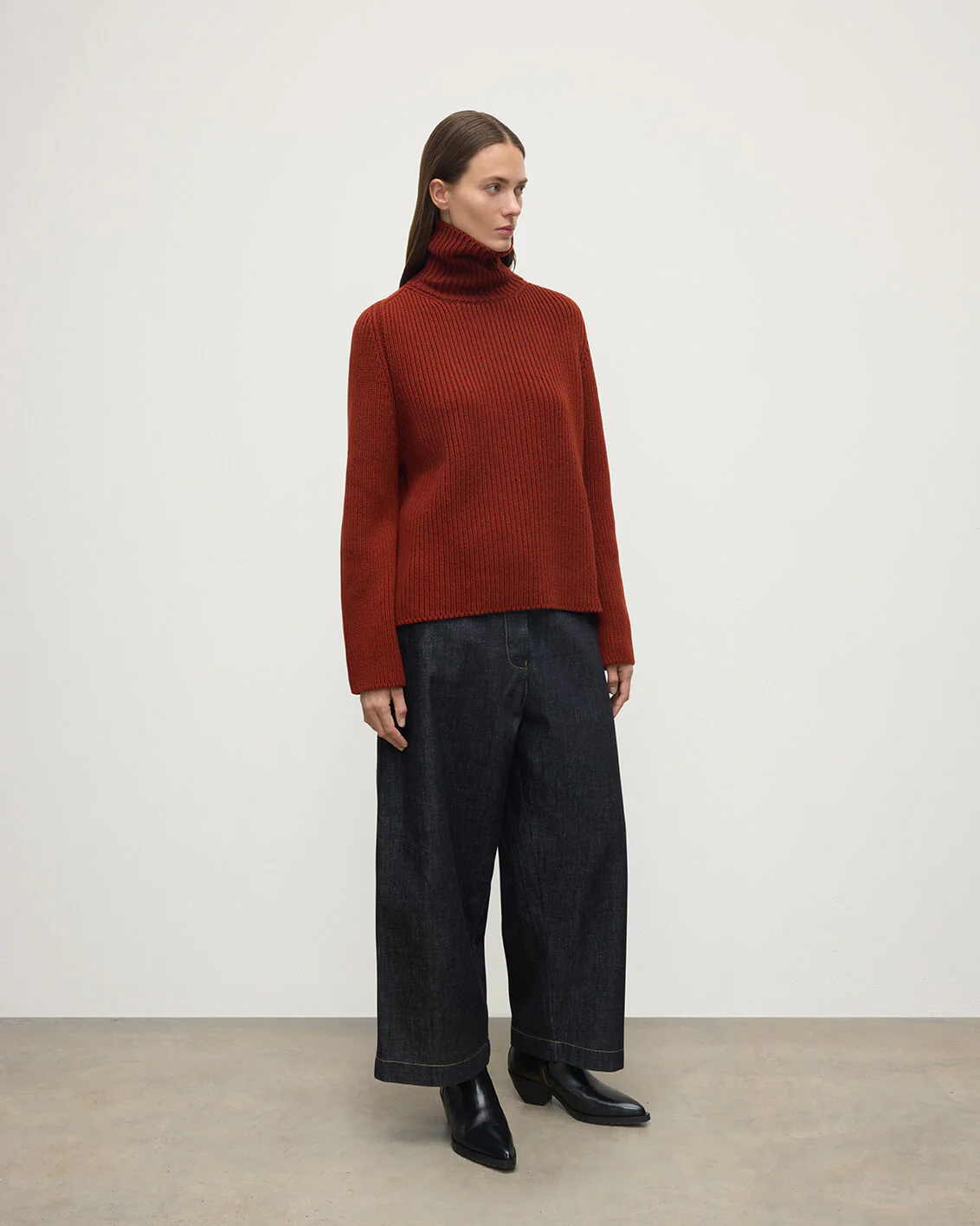 Roll-Collar Dark Red Cashmere Jumper - Image 3