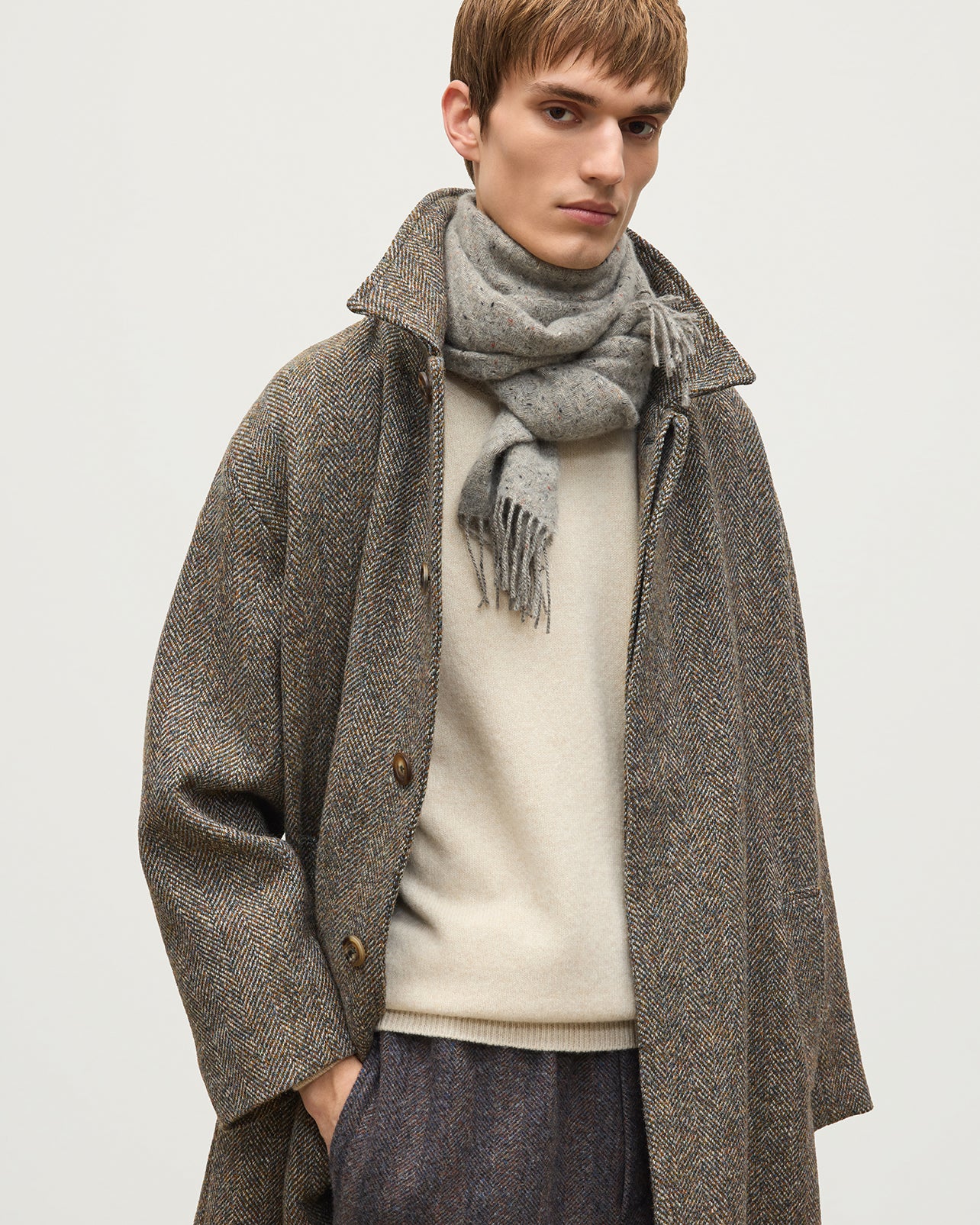 Lofty Twill Grey Cashmere Scarf - Image 3