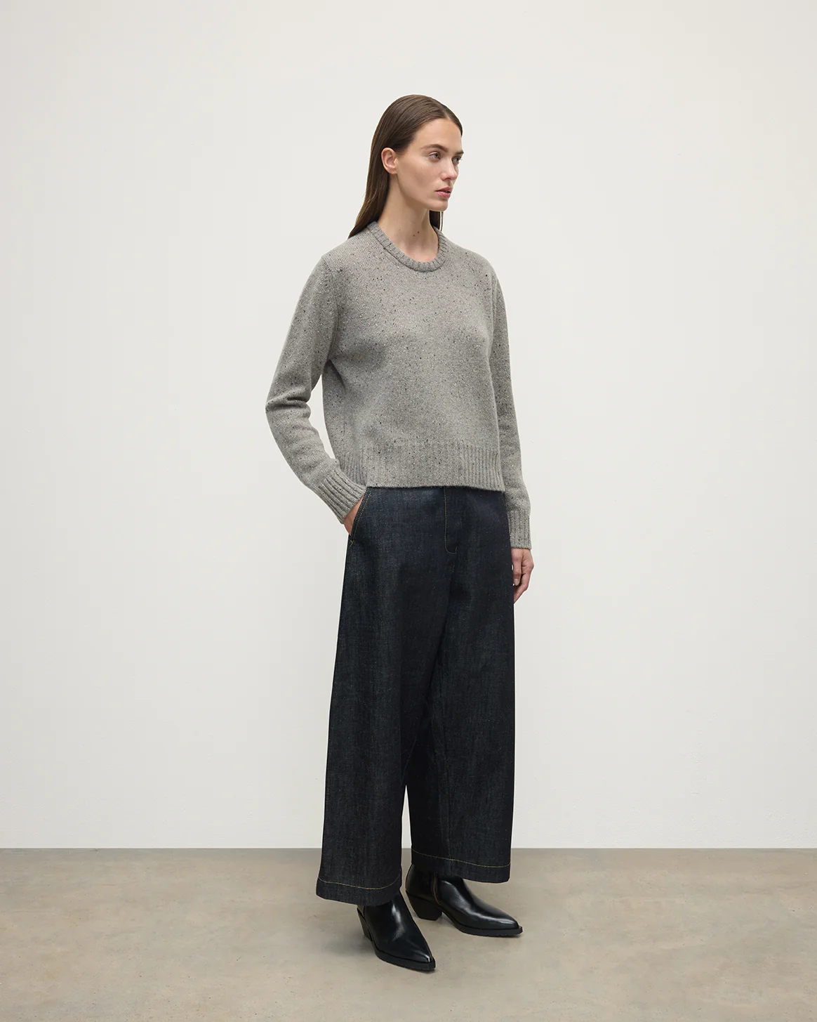 Donegal Cashmere Grey Jumper - Image 3