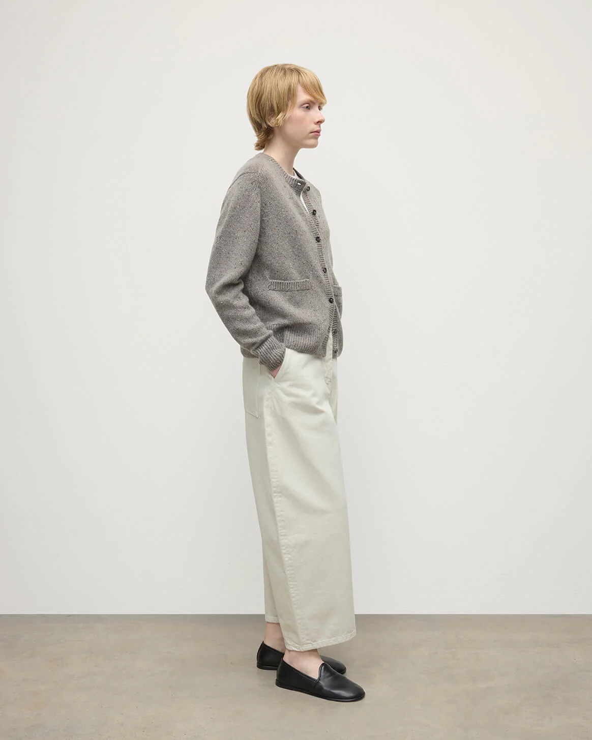 Donegal Cashmere Grey Cardigan - Image 3