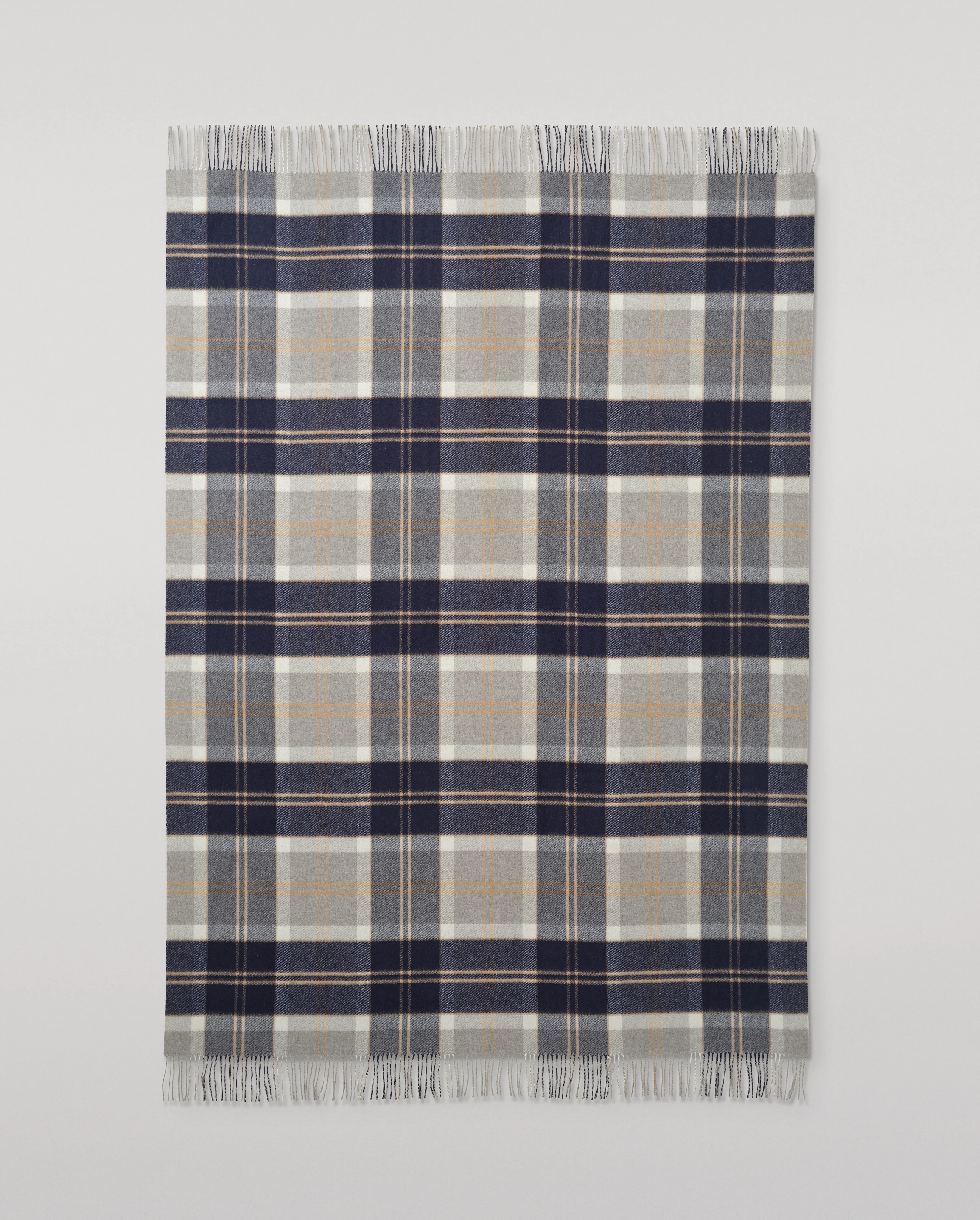Recycled Cashmere Throw in Silver Bannockbane