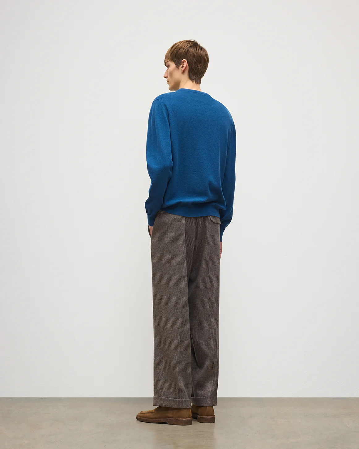 Reuben Blue Cashmere Crew Jumper - Image 4