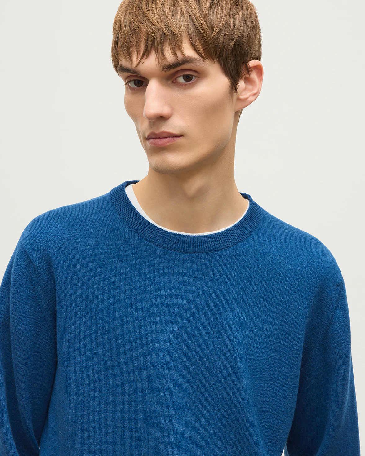 Reuben Blue Cashmere Crew Jumper - Image 6