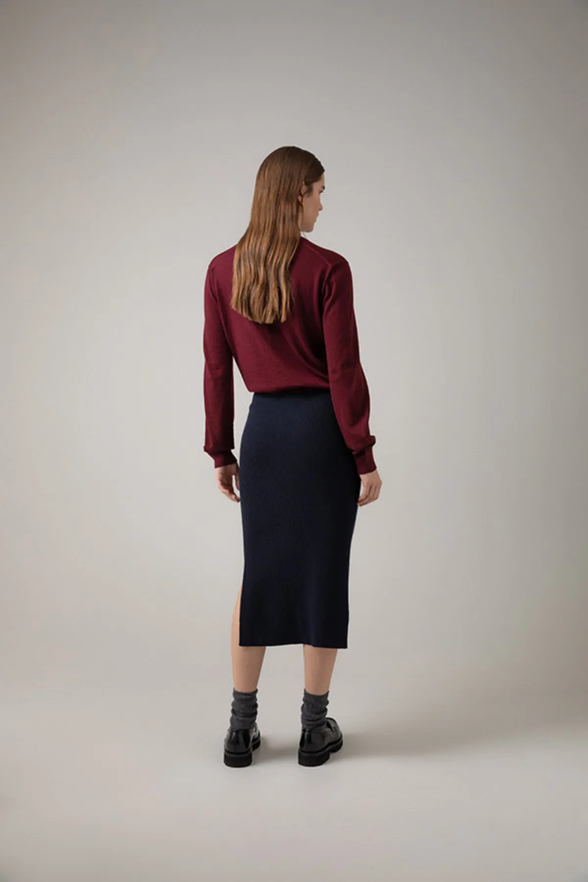 Dark Navy Ribbed Cashmere Tube Skirt - Image 2