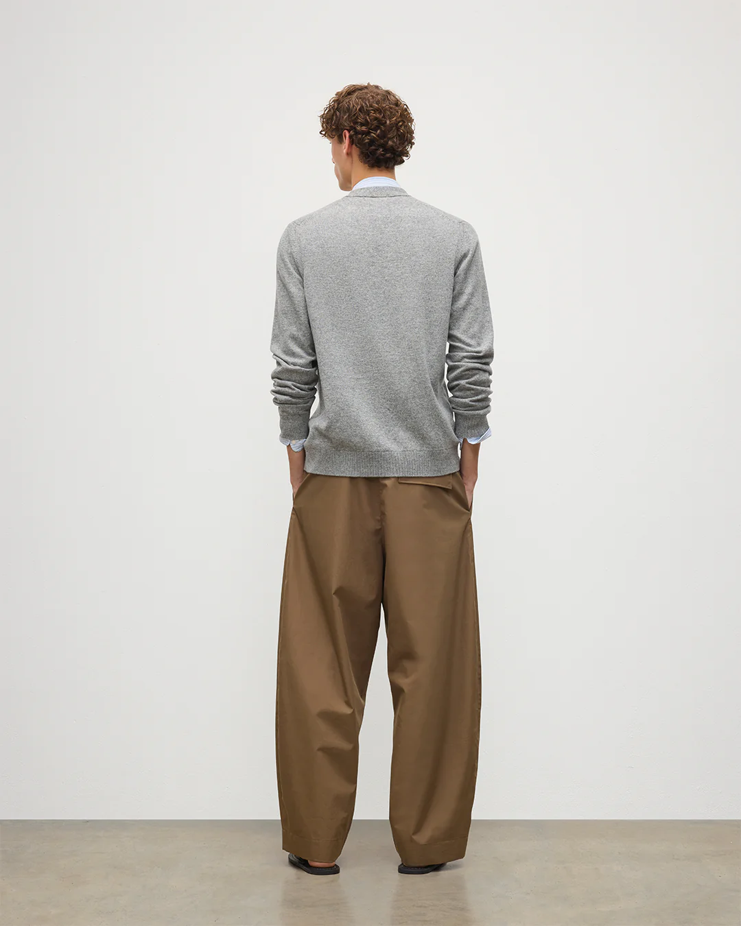 Rory Grey Classic Cashmere Cardigan - Image 4