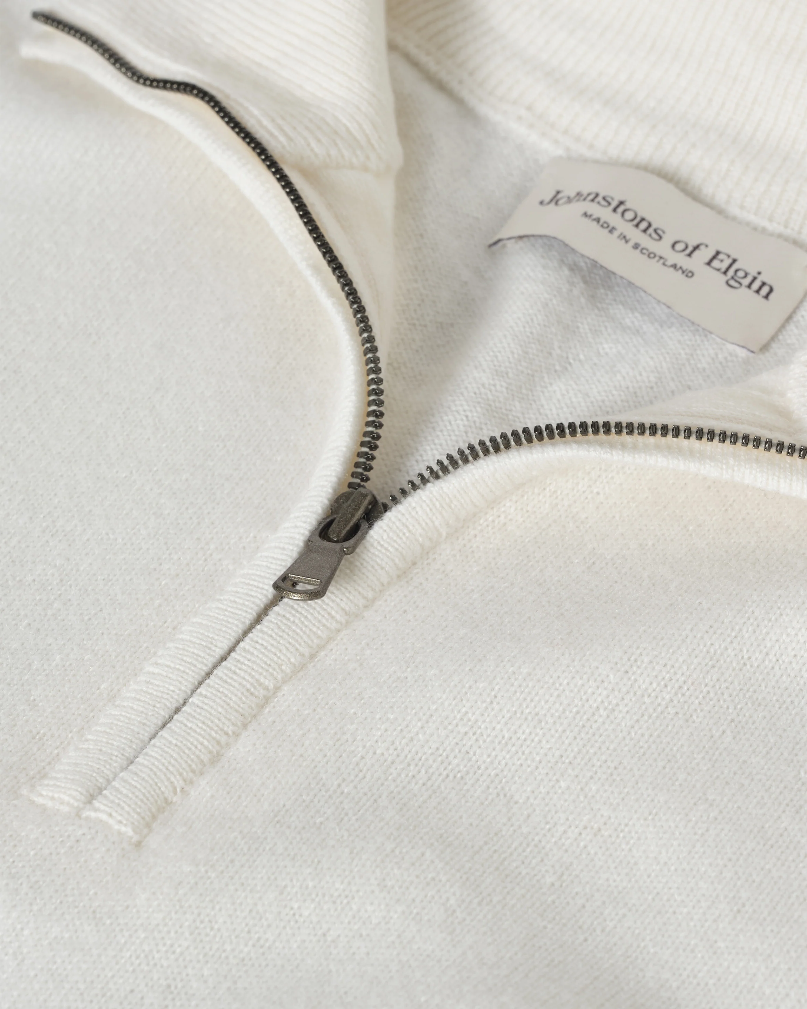 Rory White Classic Cashmere Zip Neck Jumper - Image 7