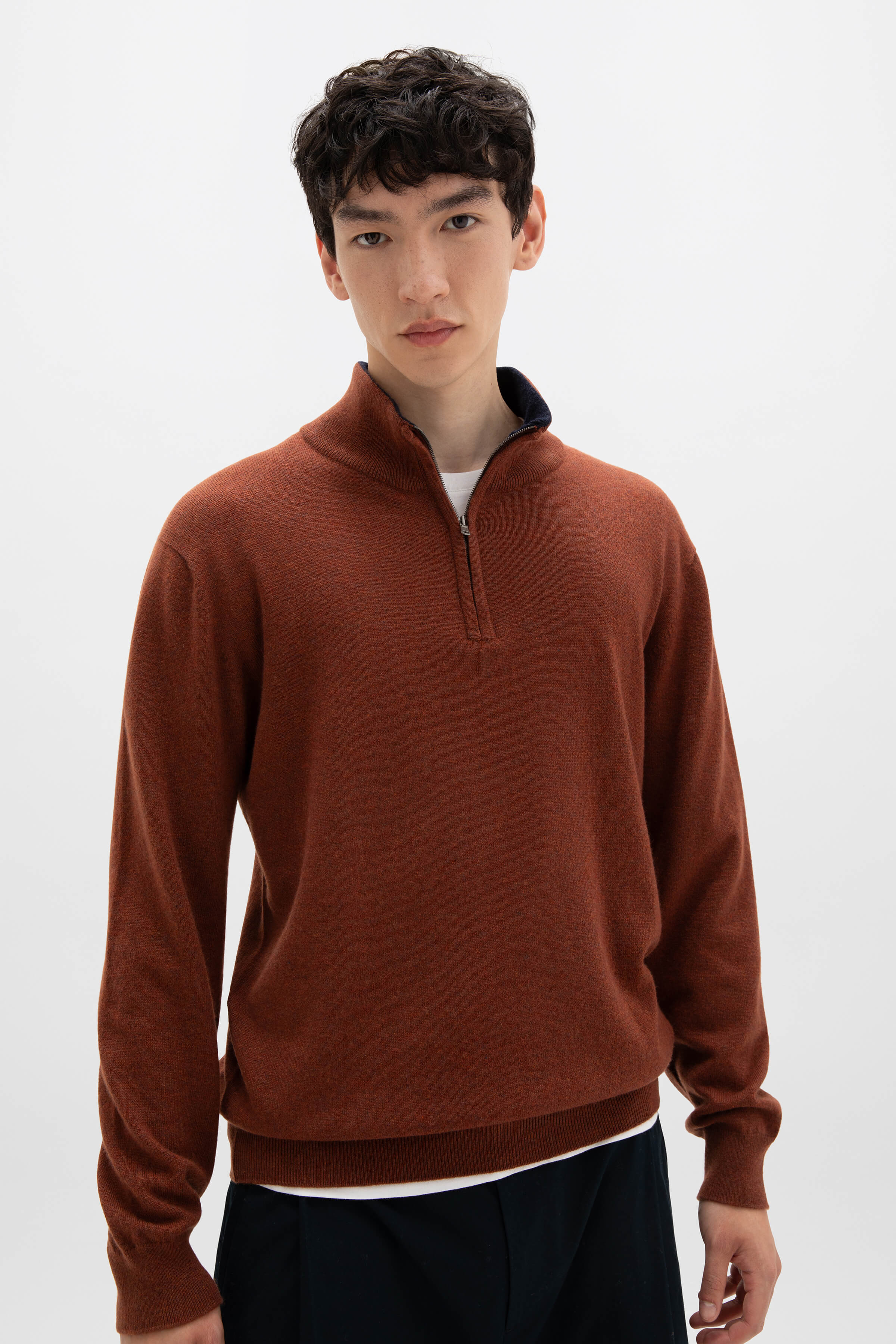 Red Contrast Trim Cashmere Jumper - Image 3