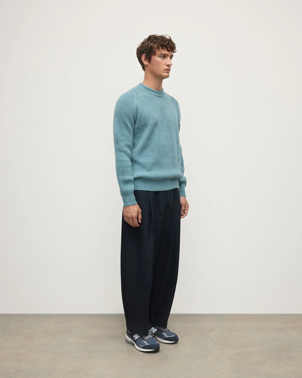 Contrast Neck Green Cashmere Jumper - Image 3