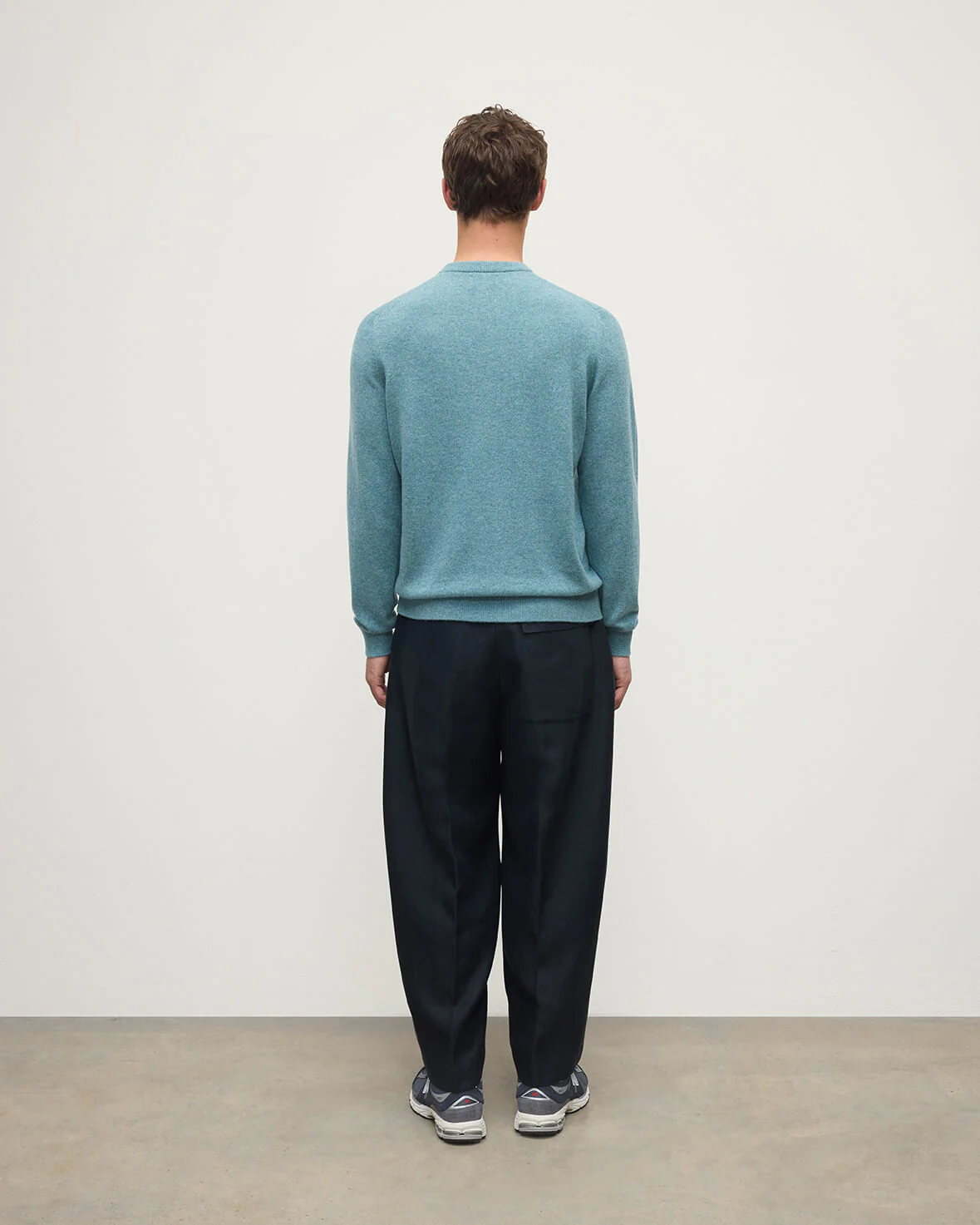 Green Cashmere Crew Jumper - Image 4