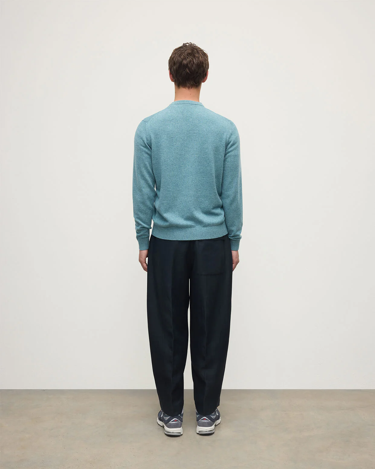 Green Cashmere V-Neck Jumper - Image 4
