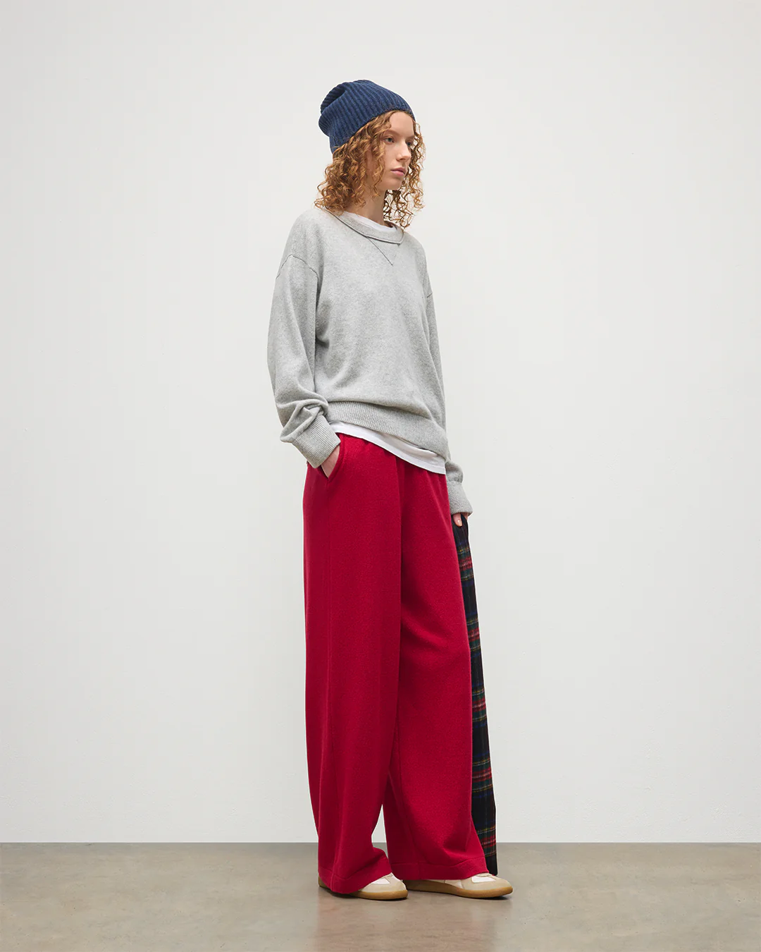 Stella Pale Grey Cashmere Sweatshirt - Image 3