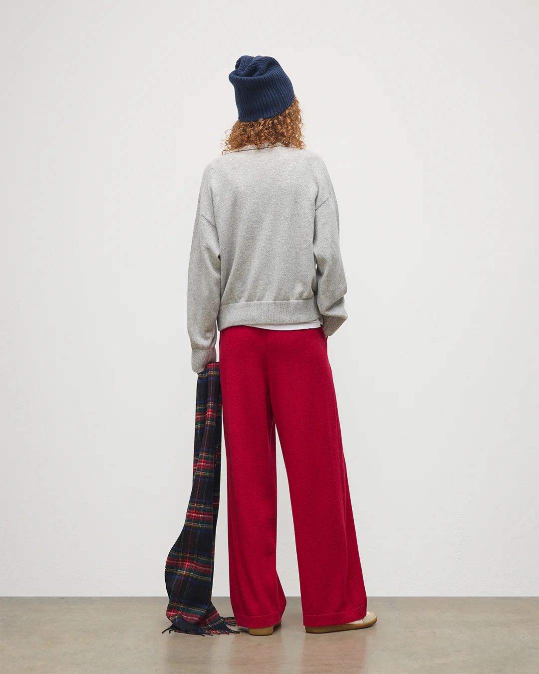 Stella Pale Grey Cashmere Sweatshirt - Image 4