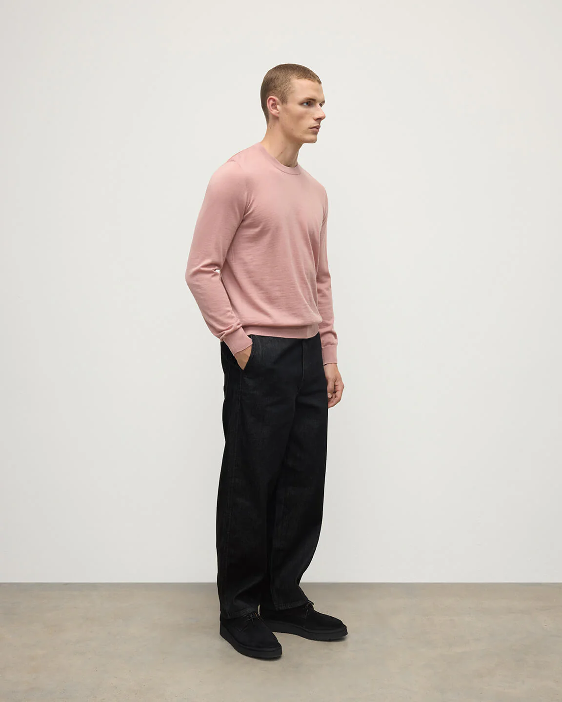 Superfine Cashmere Pink Round Neck Jumper - Image 3