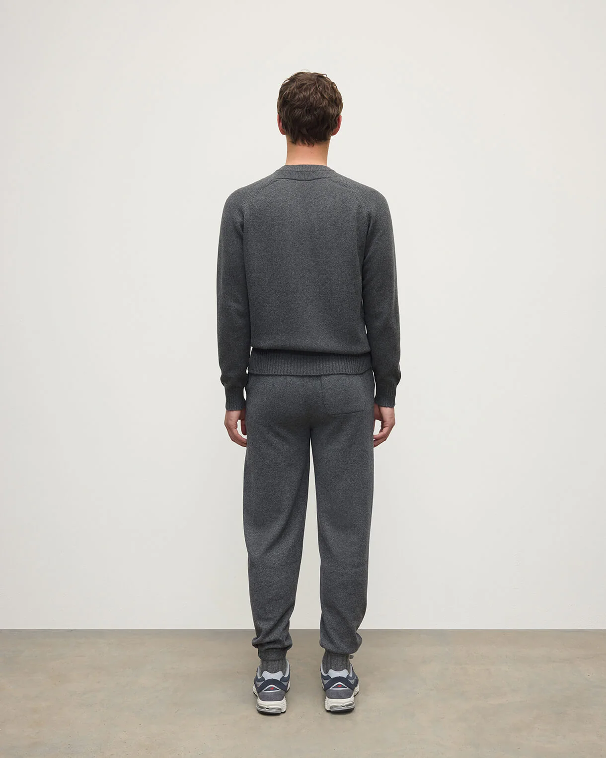Kirk Mid Grey Cashmere Sweatpants - Image 4