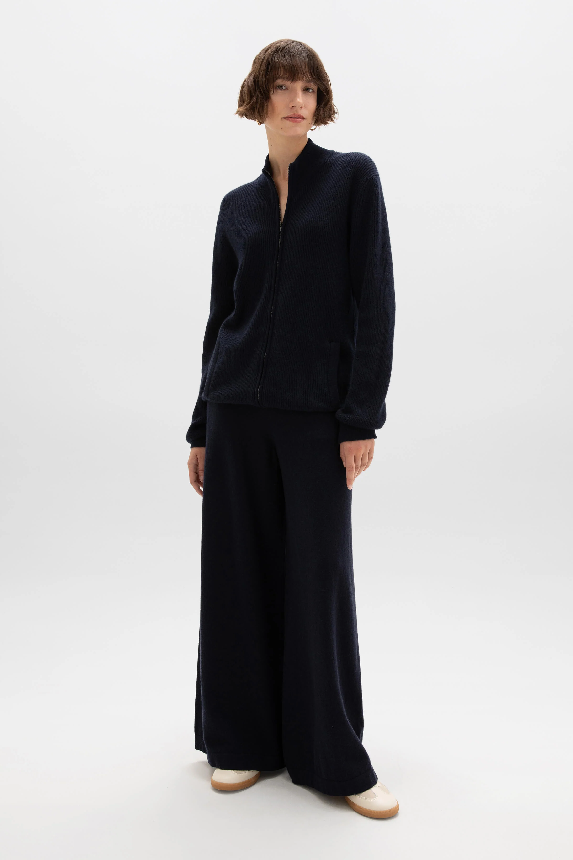 Ribbed Cashmere Dark Navy Cardigan - Image 3