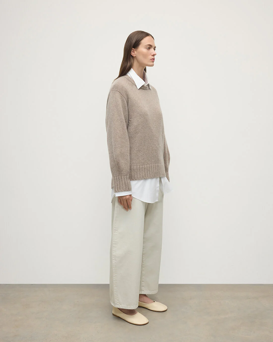 Relaxed Brown Cashmere Jumper - Image 3