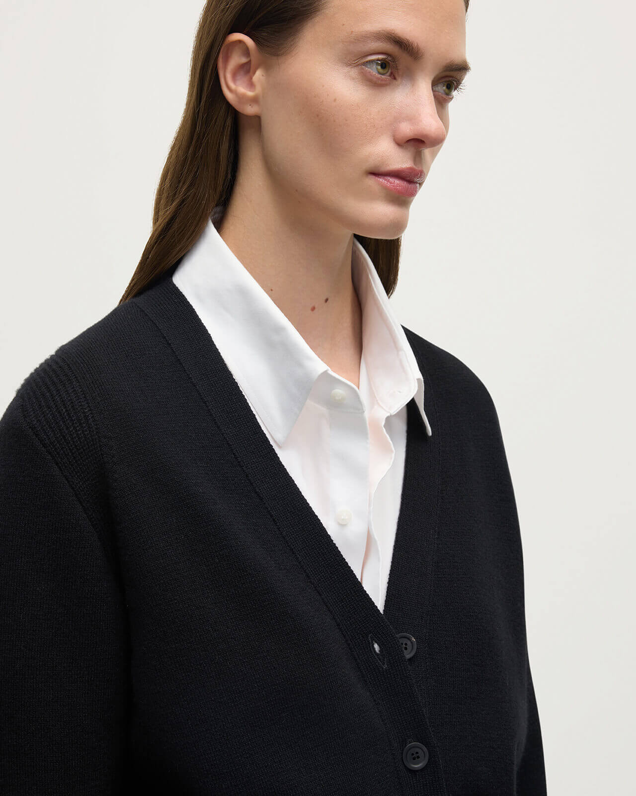 Milano Stitch Black Cashmere Cardigan - Image 5