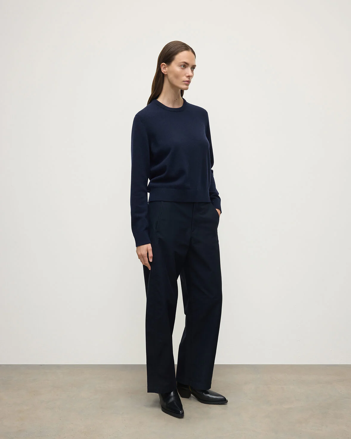 Classic Cashmere Dark Navy Round Neck Jumper - Image 3