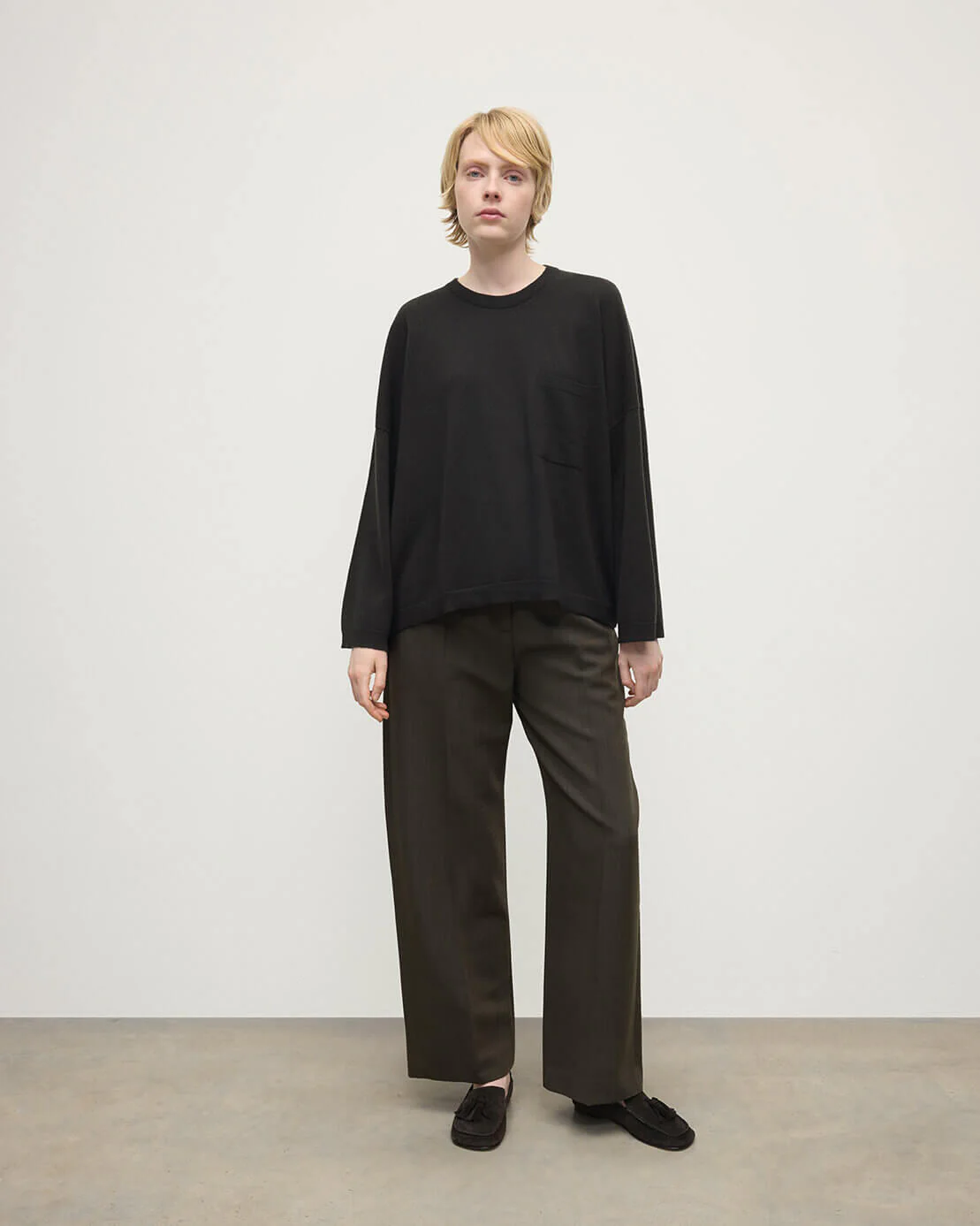 Gauzy Pocket Dark Grey Cashmere Jumper