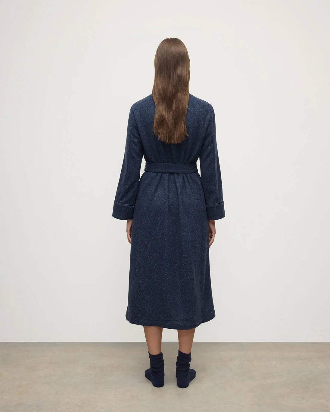 Donegal Cashmere Navy Dressing Gown - Image 4