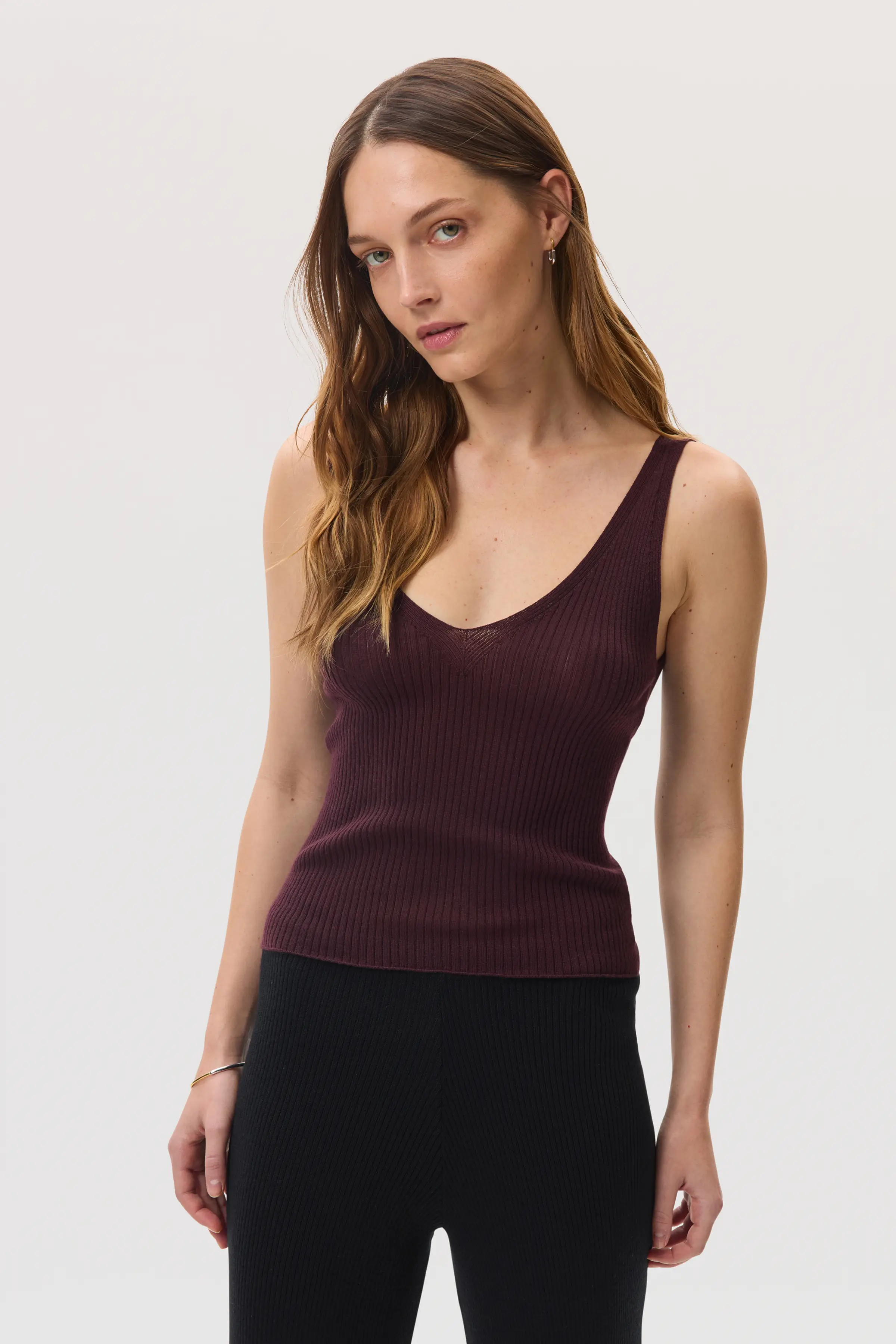 Ribbed Superfine Cashmere Vest