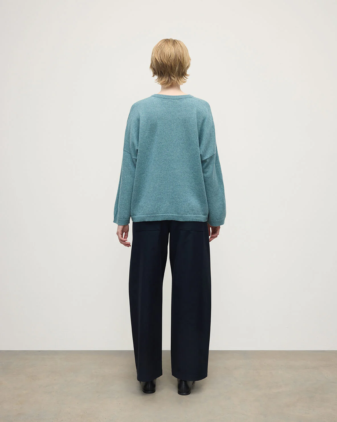 Gauzy Pocket Green Cashmere Jumper - Image 4