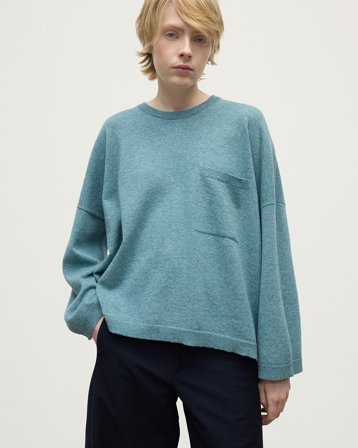 Gauzy Pocket Green Cashmere Jumper - Image 5